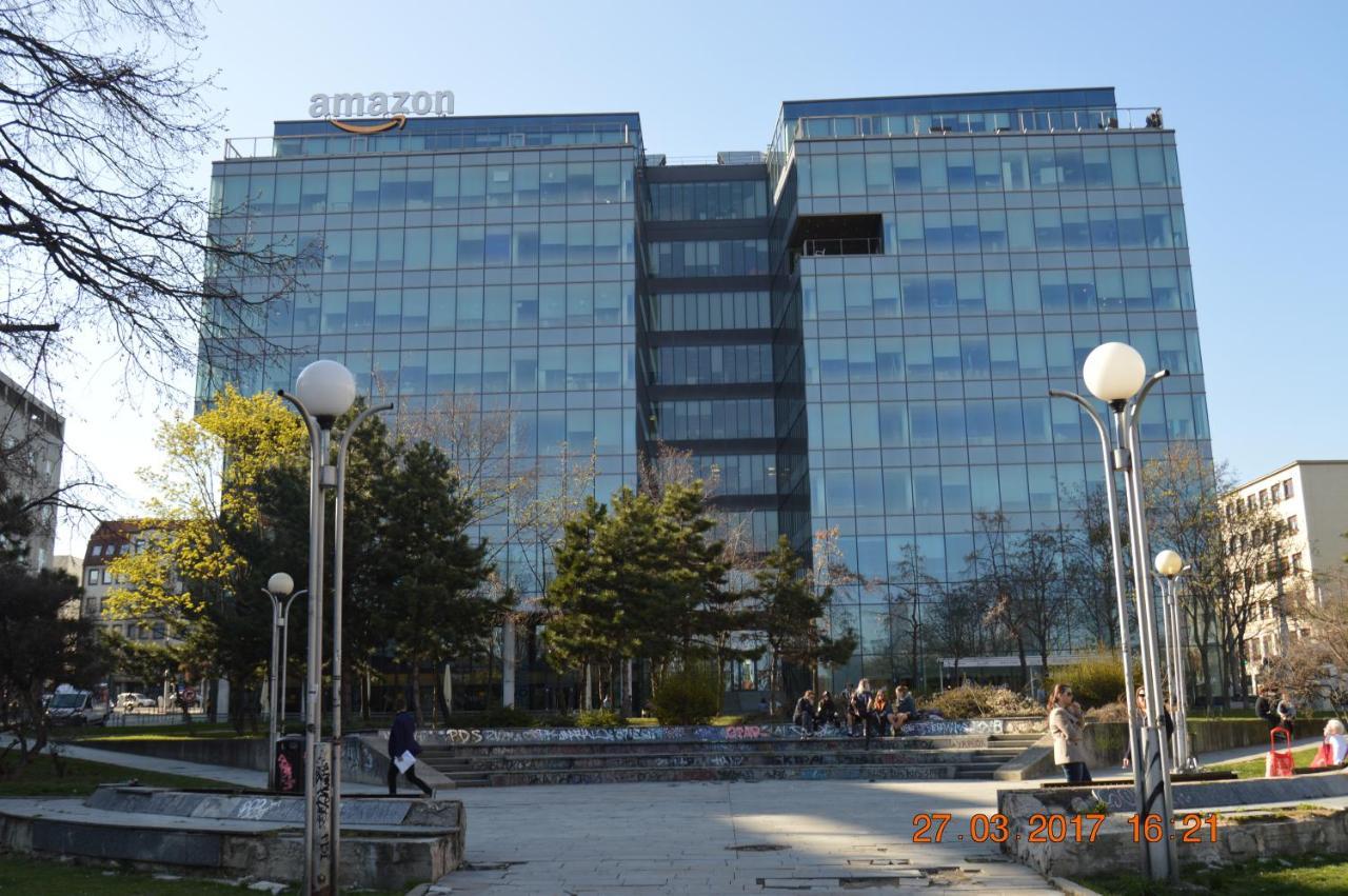 Vacation Apartment Up To 10 布拉迪斯拉发 外观 照片
